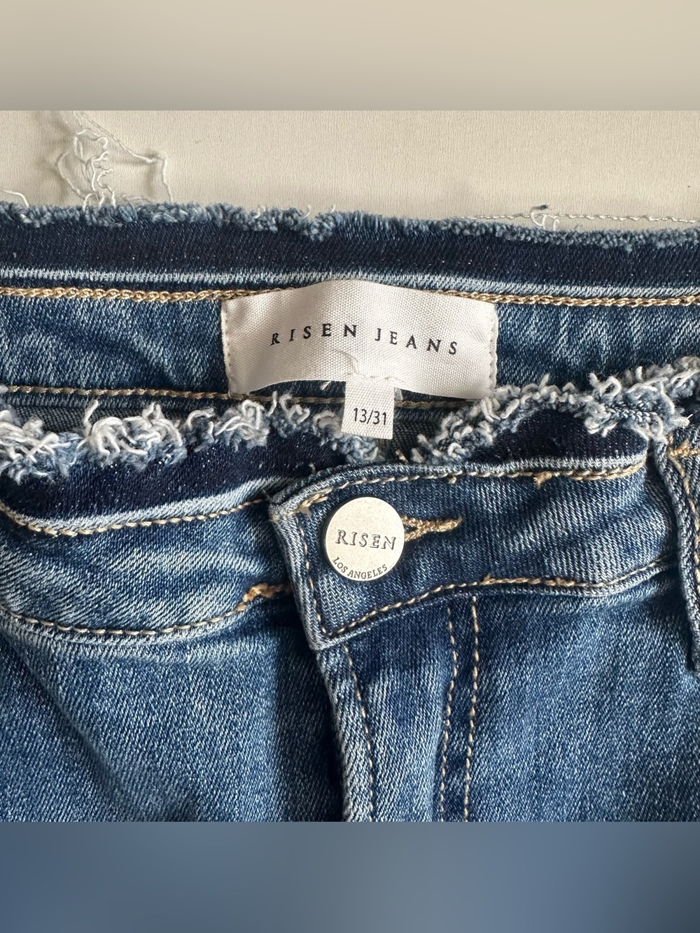 Risen Jeans Cropped Frayed Jeans Size 31 - Picture 2 of 6